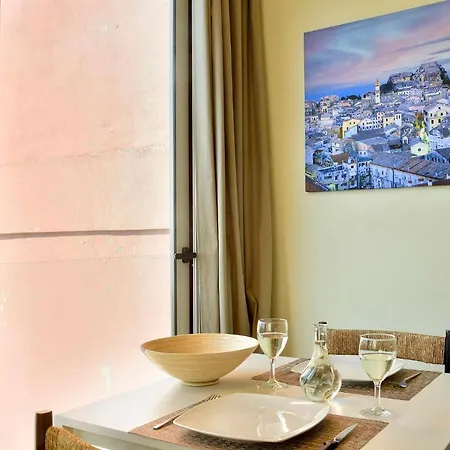 Апартаменты Blue Bay Apt. Коммено